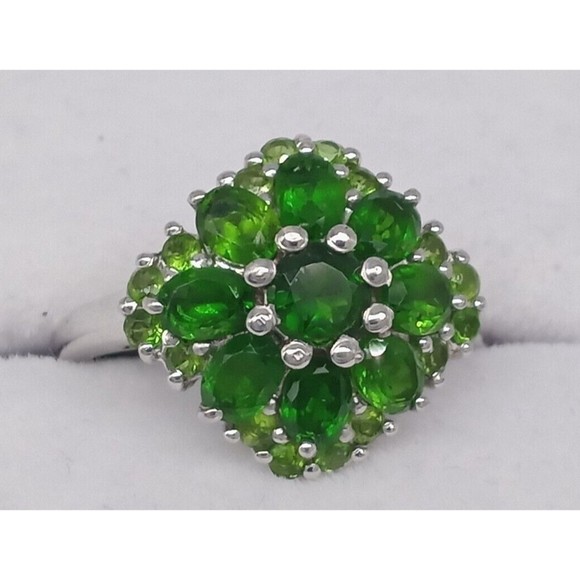 Emerald Green Gemstone Ring Cluster 925 Sterling Silver Size 7 Designer Sparkly! - Picture 5 of 13